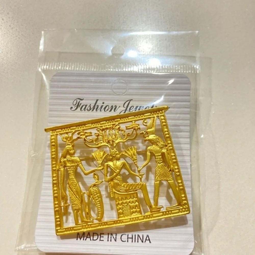 Egyptian Revival Brooch Unisex‎ OS Gold New Ancient Mythology Hieroglyphic Pin